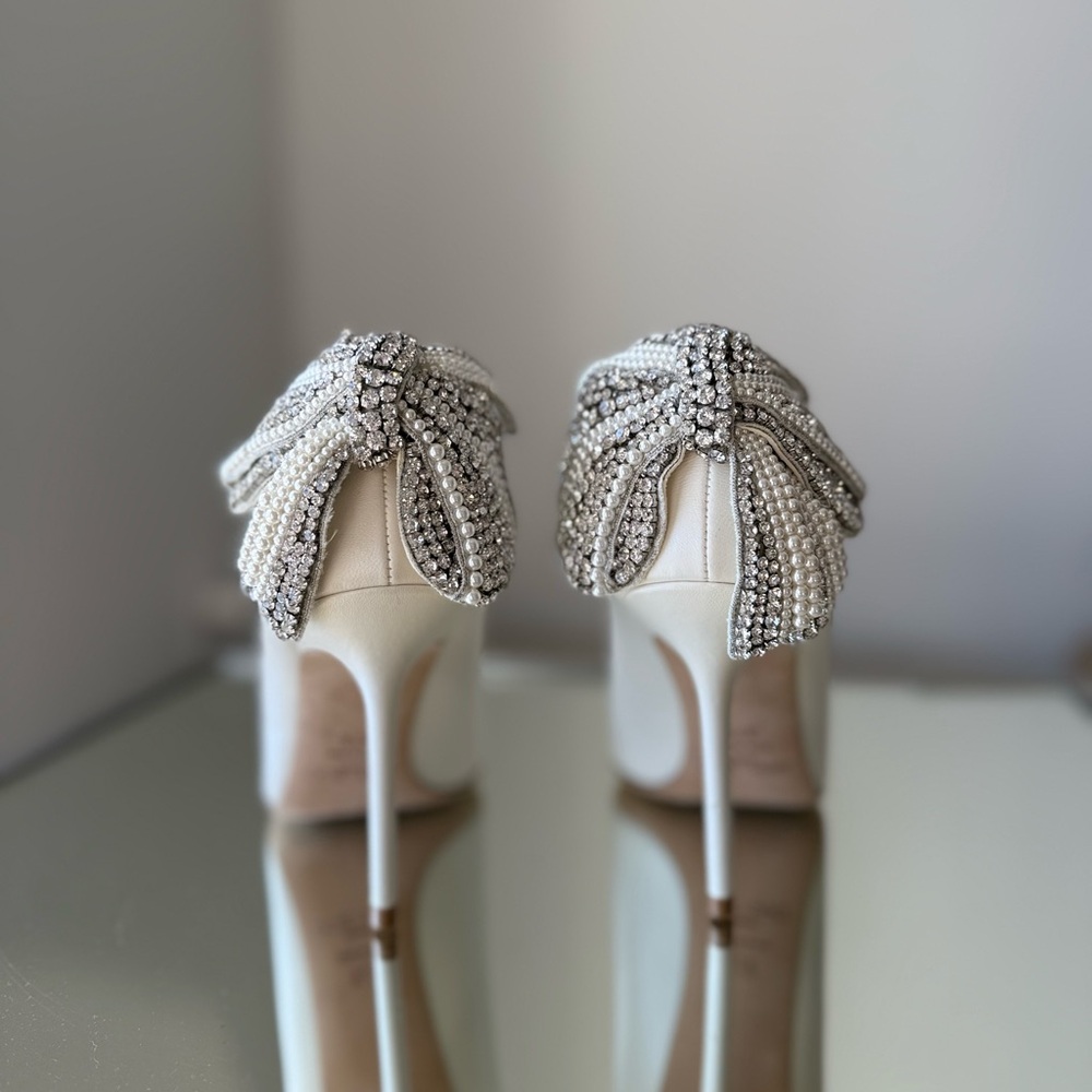New Jimmy Choo White Love 100 Nappa Leather Pumps With Pearl And Crystal - Picture 8 of 15